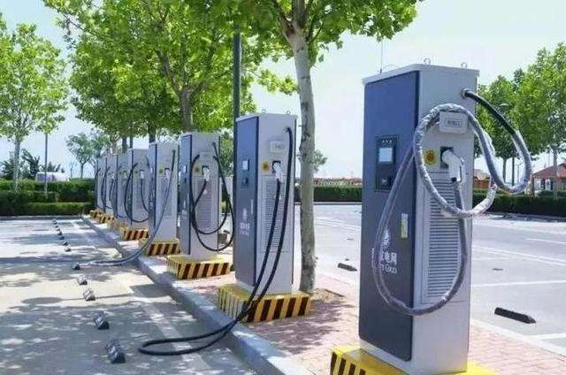 車牌識別系統如何識別新能源車牌？